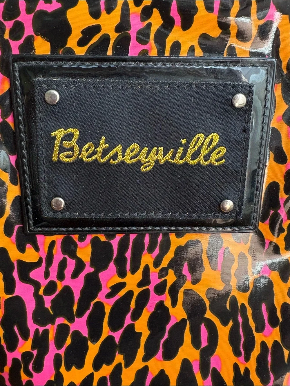VTG Y2K Betseyville by Betsey Johnson Cheetah Leopard Makeup Toiletry Bag